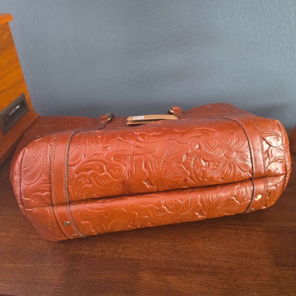 NWT Patricia Nash Benvenuto Florence Brown Tooled Large Tote Leather Studed Coin - Picture 9 of 11